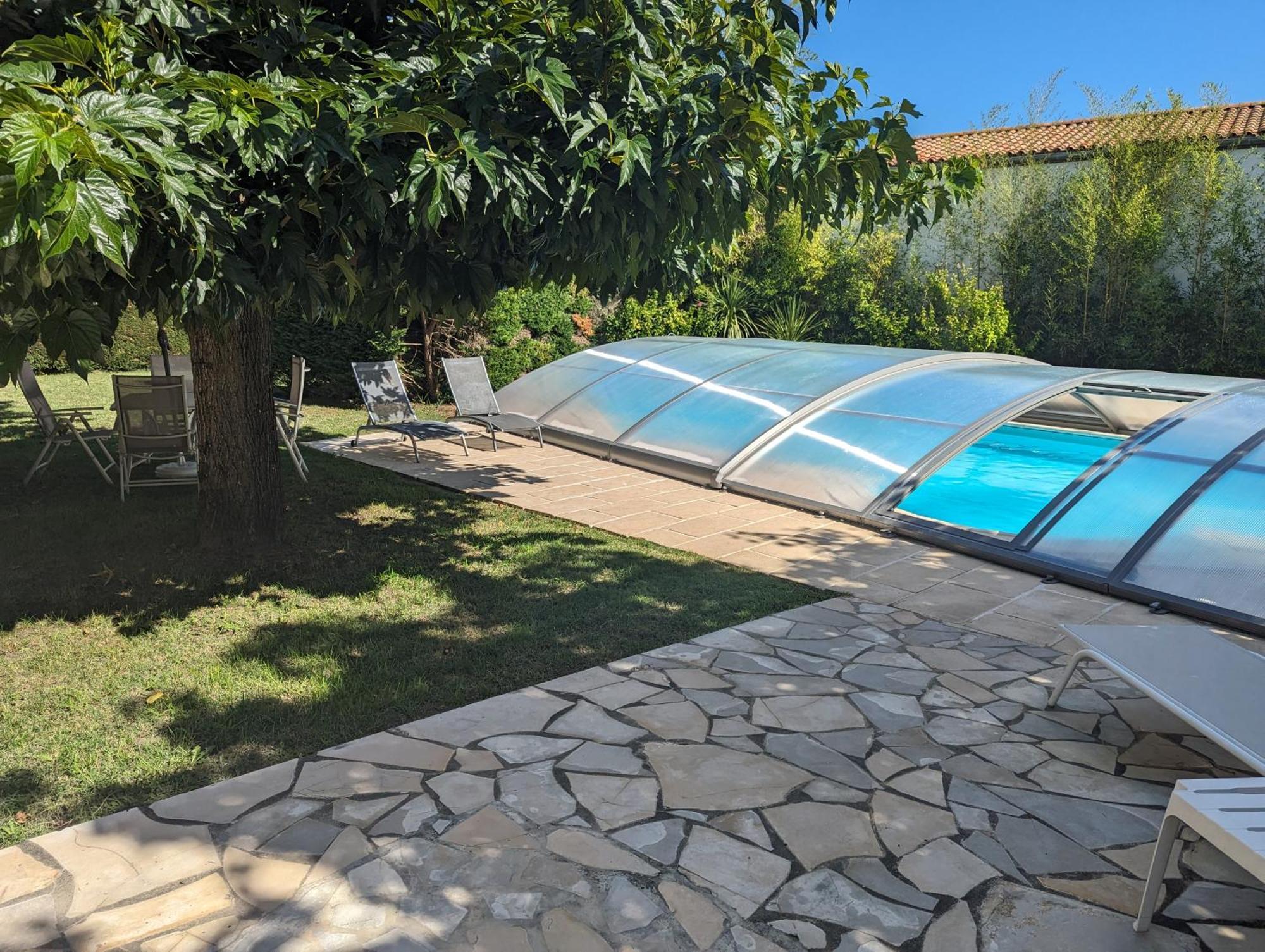 Les Abris De Saint Sulpice - Saint-Emilion Villa Buitenkant foto